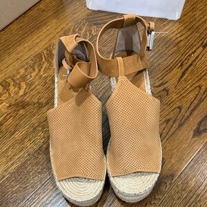 Marc Fisher Women's Tan Espadrille Sandals